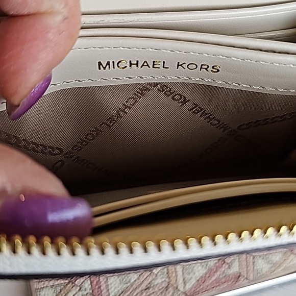 MICHAEL Michael Kors Jet Set Smoky Rose Compact Wallet - Picture 8 of 13